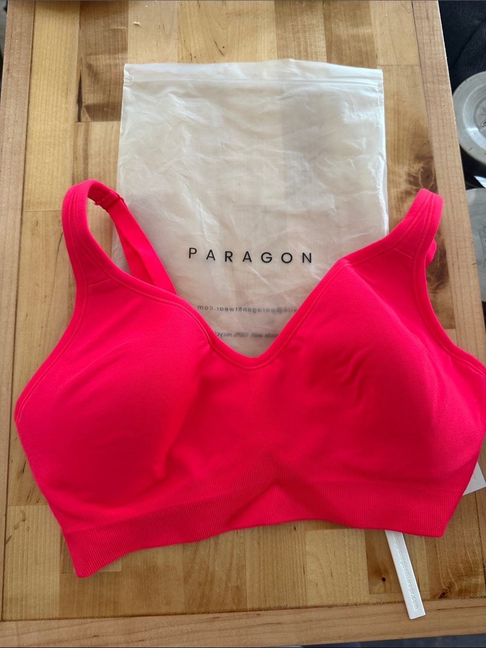 PARAGON Seamless Wireless Sports Bra - Neon Pink